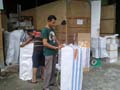 Packing barang farmasi AAM untuk tujuan Kep. Mentawai